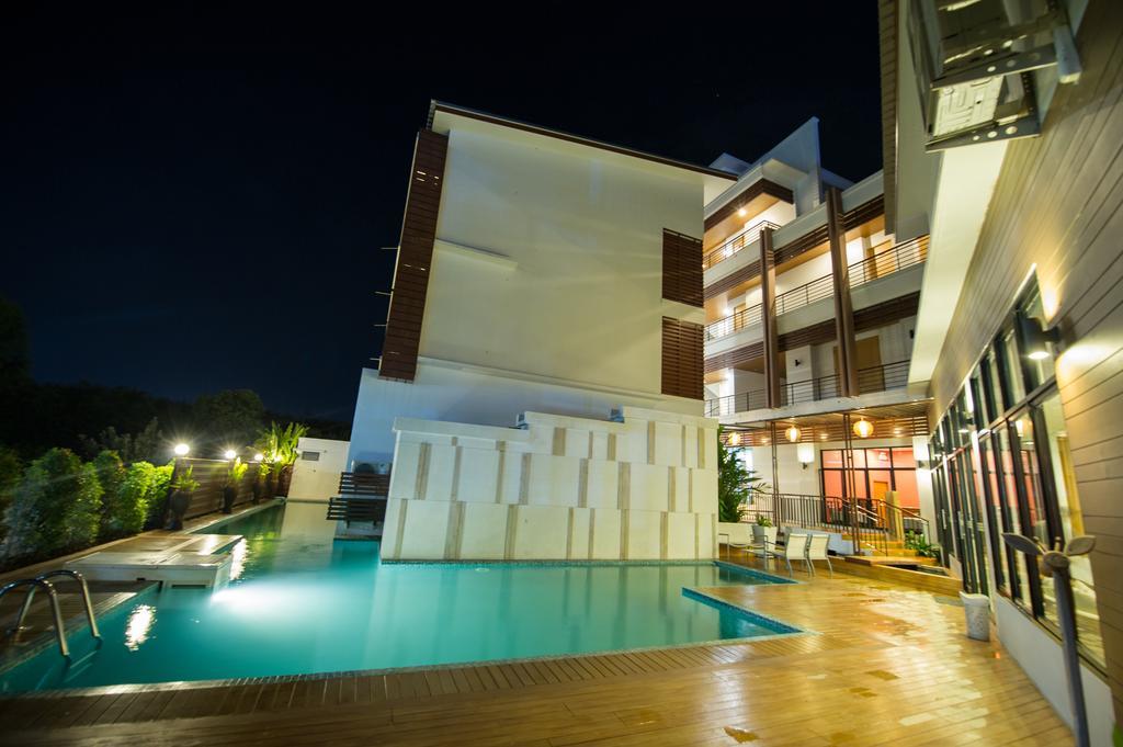 Mamaison Hotel Buriram Exterior foto