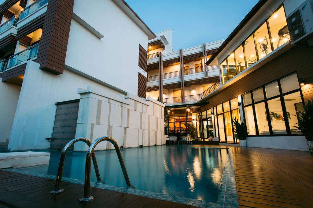 Mamaison Hotel Buriram Exterior foto